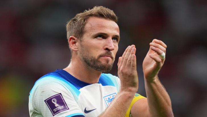 Harry Kane playing for England